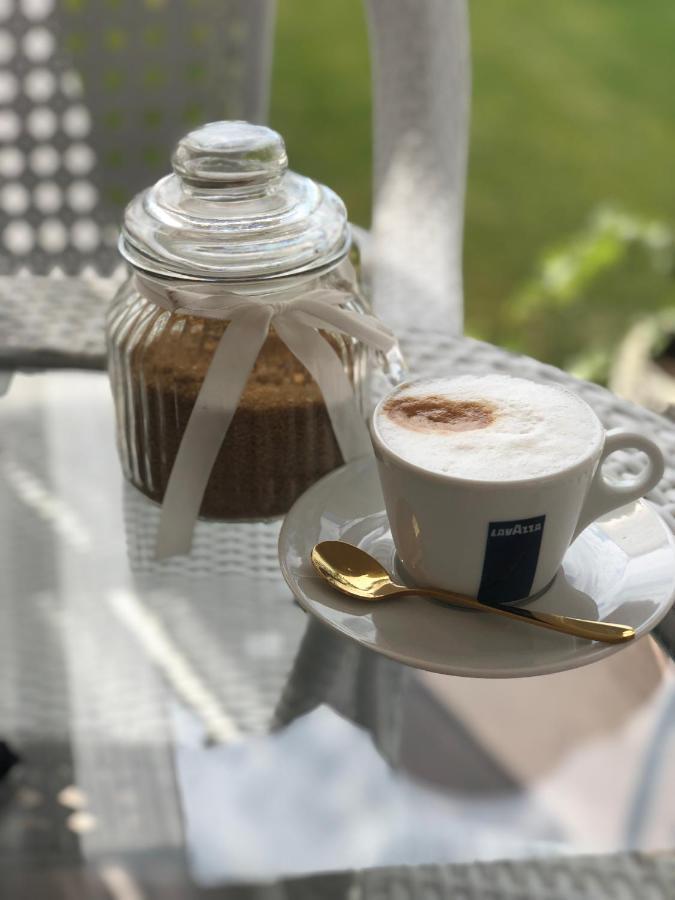 Alma Rezidence Bed and Breakfast Turda Buitenkant foto