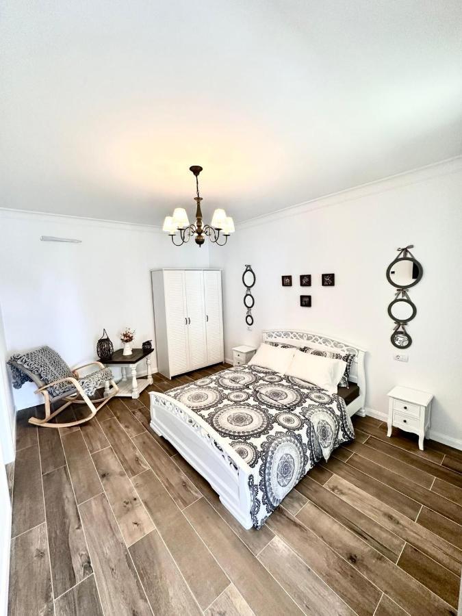 Alma Rezidence Bed and Breakfast Turda Buitenkant foto