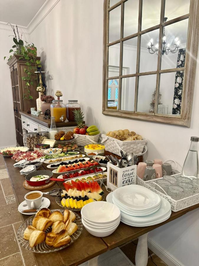 Alma Rezidence Bed and Breakfast Turda Buitenkant foto