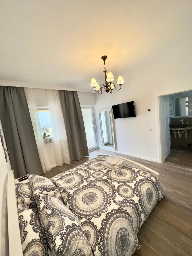 Alma Rezidence Bed and Breakfast Turda Buitenkant foto
