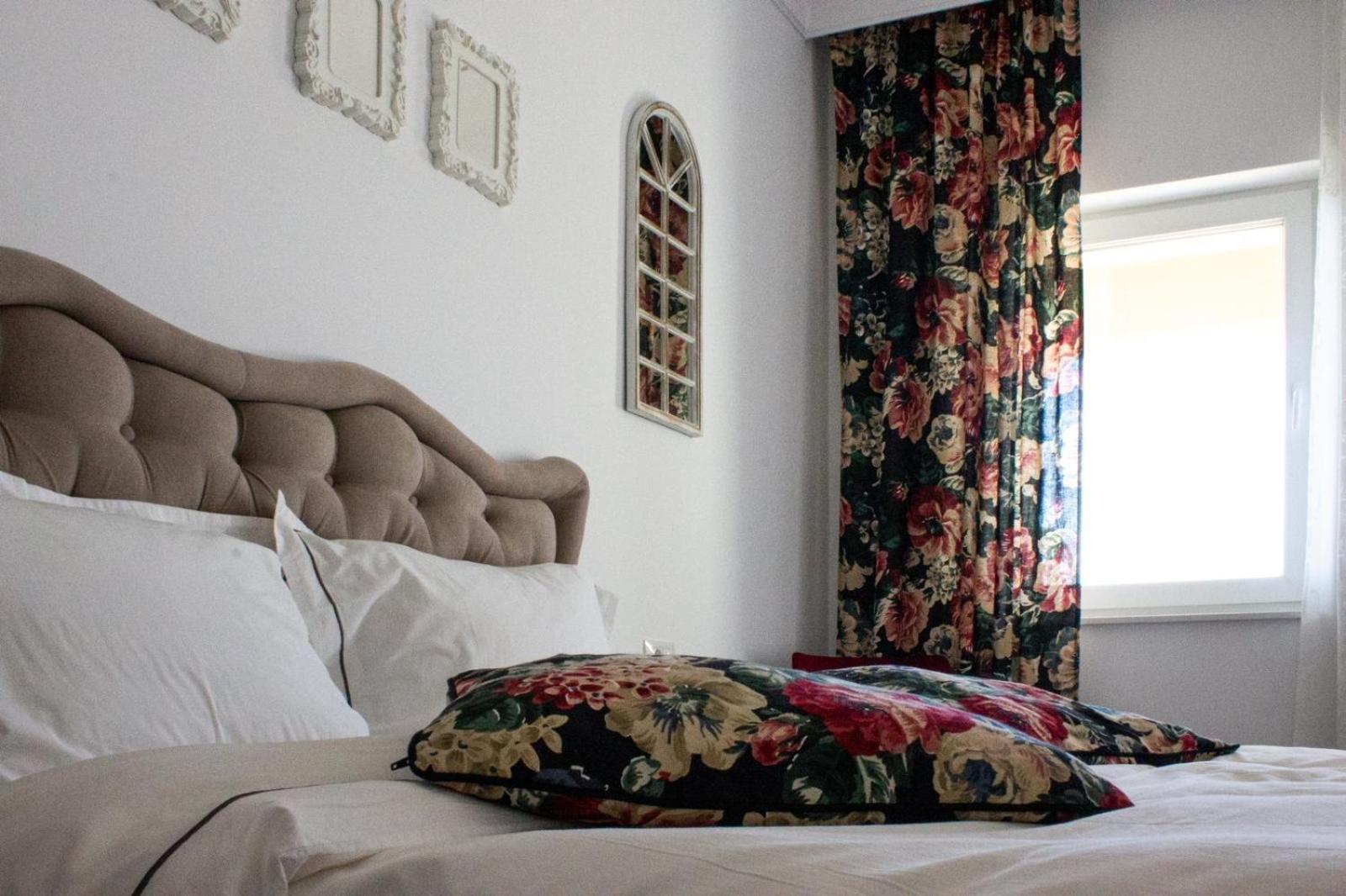 Alma Rezidence Bed and Breakfast Turda Buitenkant foto